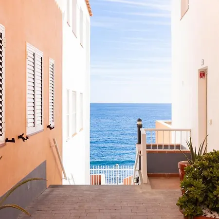 Daire Caletillas Waves & Pool